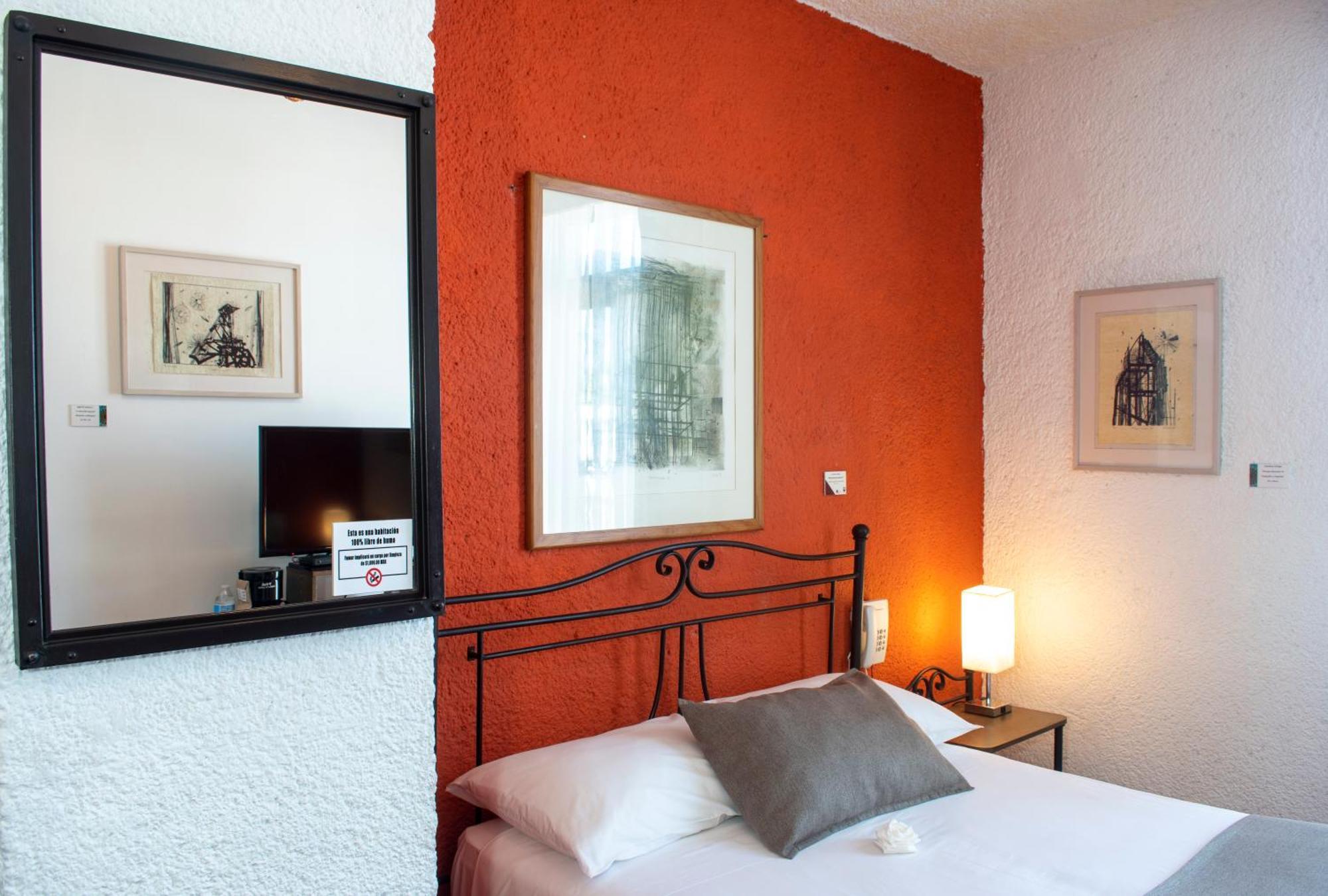 Portico Hotel & Galeria Morelia Zimmer foto